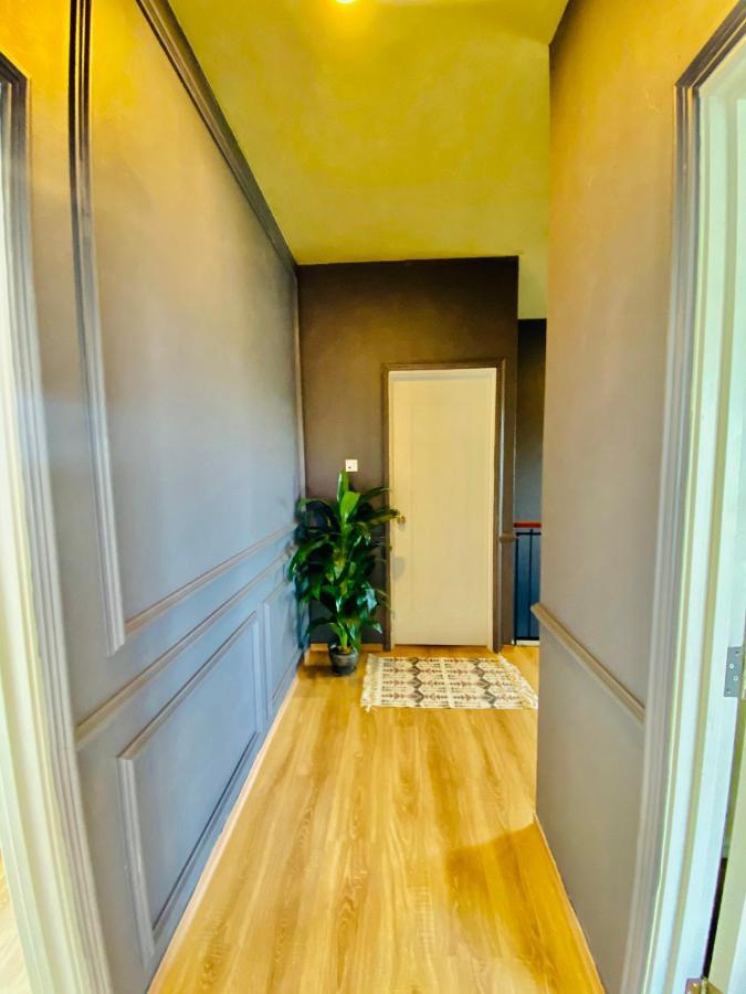 Faizal Madhi Homestay 쿠칭 외부 사진