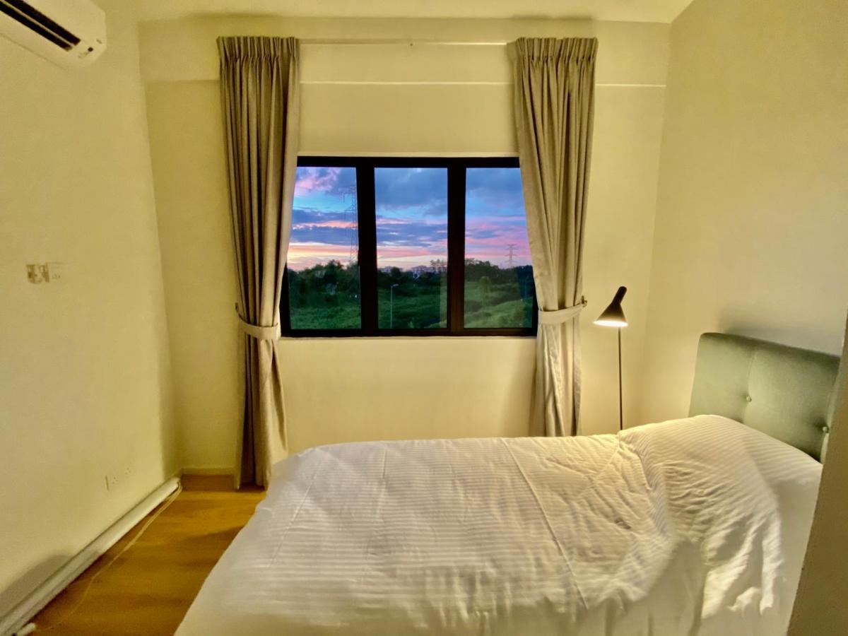 Faizal Madhi Homestay 쿠칭 외부 사진