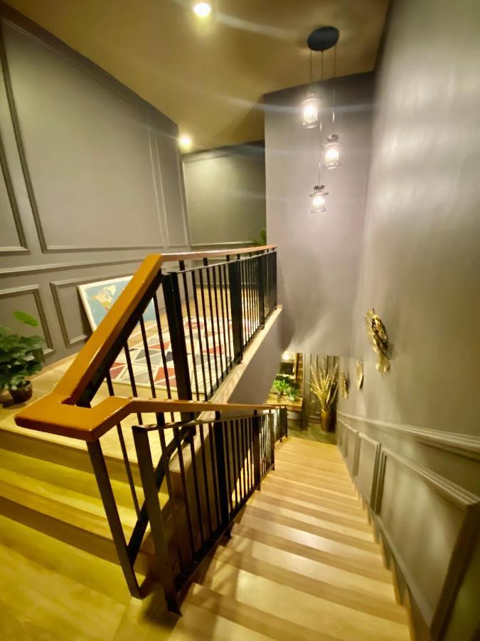 Faizal Madhi Homestay 쿠칭 외부 사진