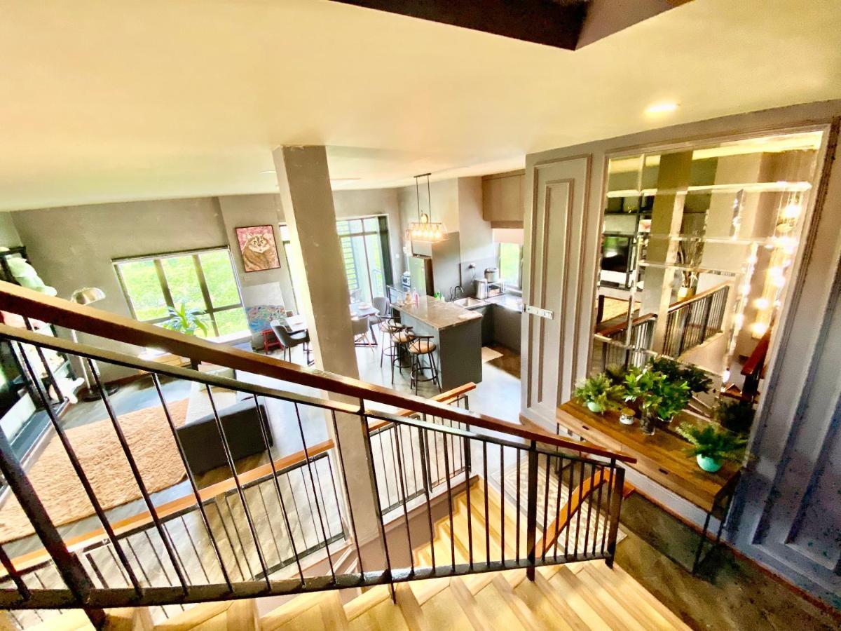 Faizal Madhi Homestay 쿠칭 외부 사진