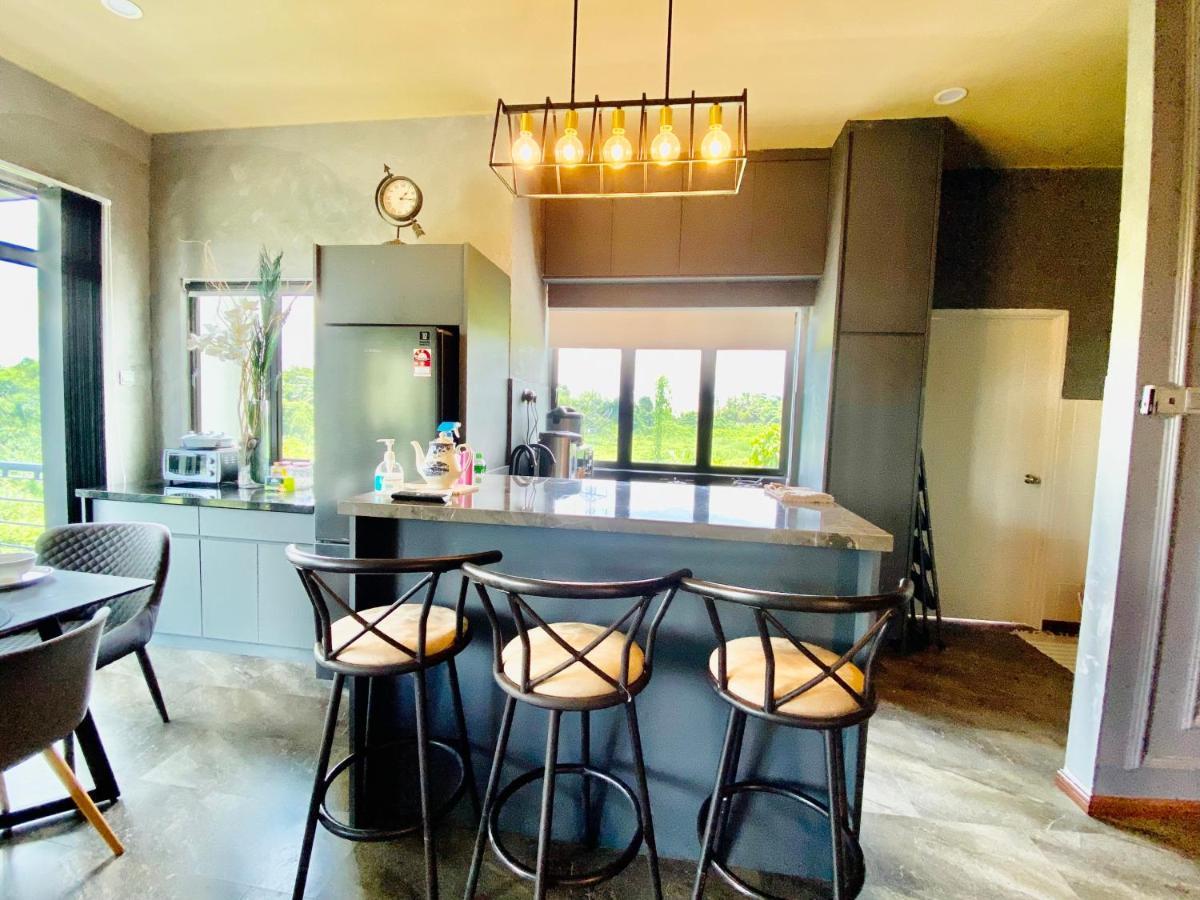 Faizal Madhi Homestay 쿠칭 외부 사진