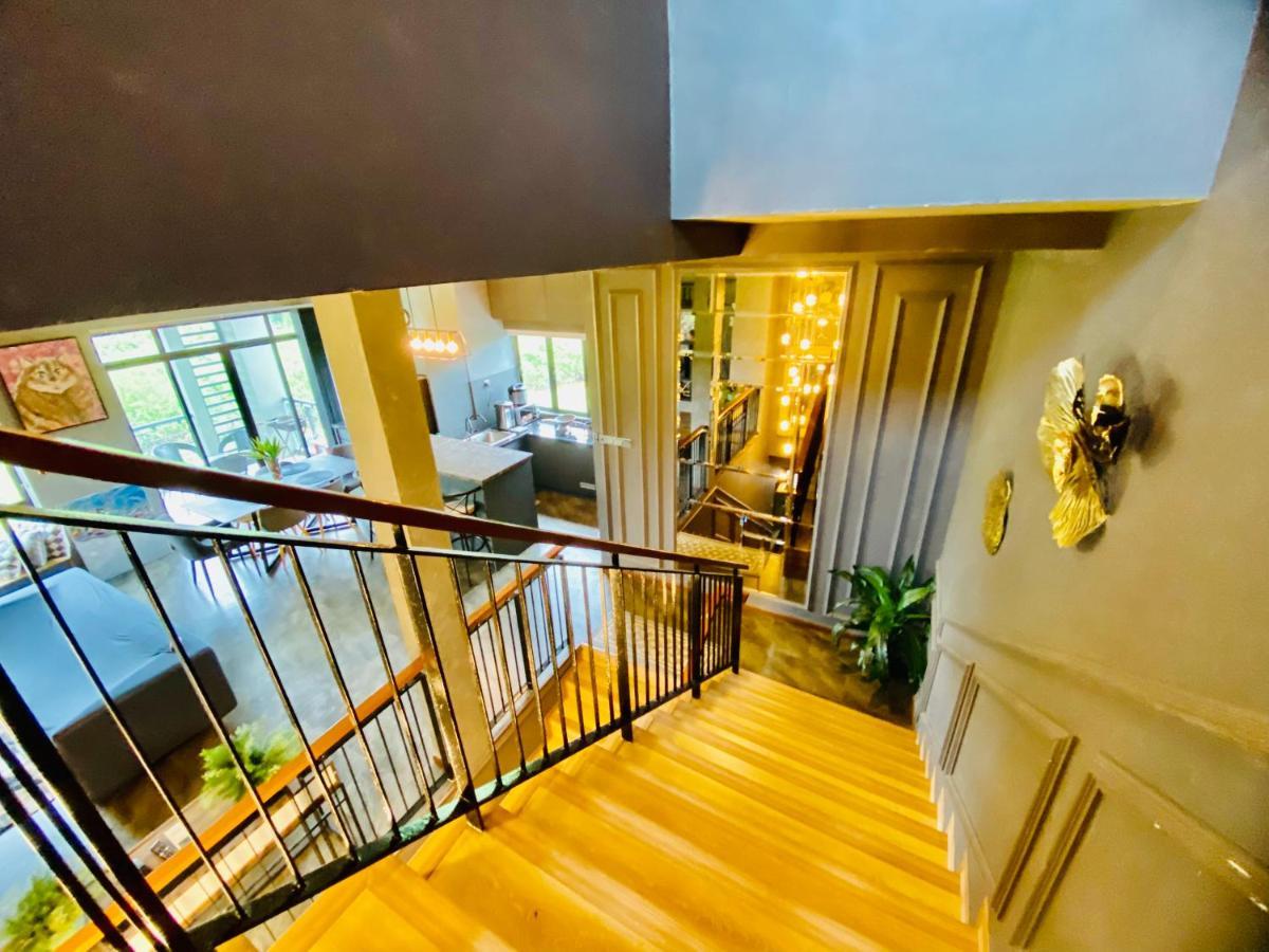 Faizal Madhi Homestay 쿠칭 외부 사진