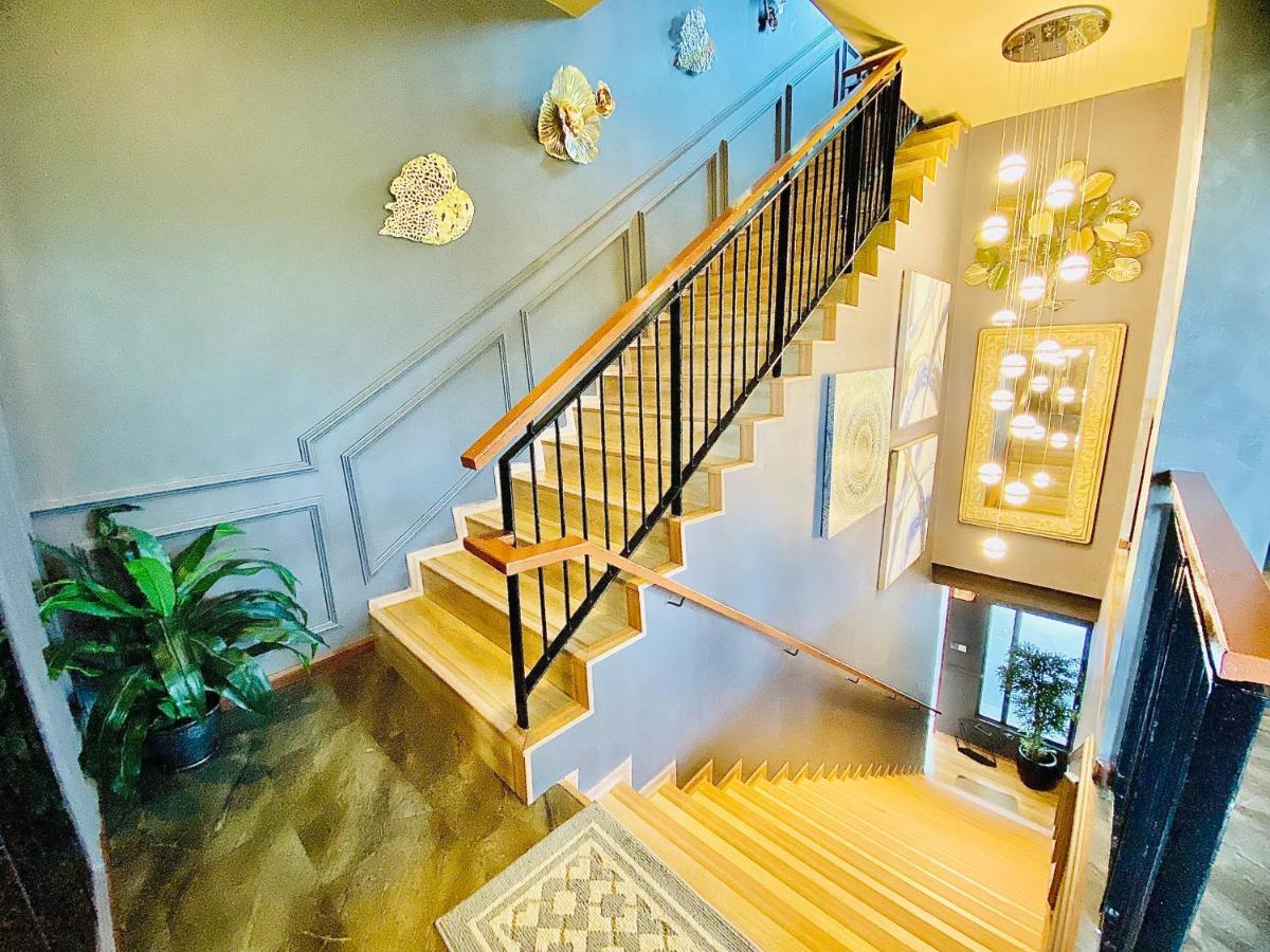 Faizal Madhi Homestay 쿠칭 외부 사진